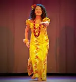 Hawaiianischer Hula-Tanz Aufbaukurs 1 für Praktizierende mit Bella Steudel & M. Dörfler