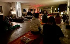Klang Trance Reise – Entspannende Reise zu Dir selbst mit Rhythmus und Klang (Didgeridoo, Perkussion & Shamanic Vocals) mit Oliver Möhwald