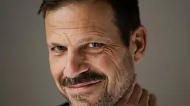 Kostenloser Online-Vortrag „Männliche Emanzipation: Ja sicher - aber von was, wozu und wohin (nicht)?“ mit Markus Theunert