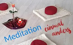 Aktive Meditation beim PALAIS SOMMER FESTIVAL 2026 „Herzchakra“ Meditation von Karunesh auf dem Neumarkt mit Surabhi Antje Yilmaz